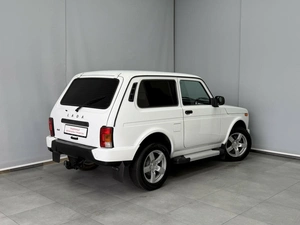 Внедорожник ВАЗ (LADA) 4x4 (Нива) 2018 года, 785000 рублей, Красноярск