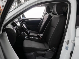 Внедорожник Volkswagen Tiguan 2017 года, 2240000 рублей, Тюмень