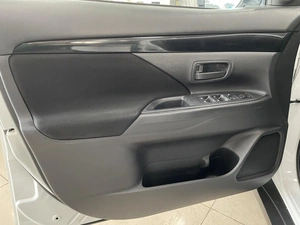 Внедорожник Mitsubishi Outlander 2019 года, 1847000 рублей, Солонцы