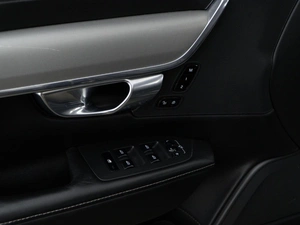 Седан Volvo S90 2017 года, 3499050 рублей, Москва