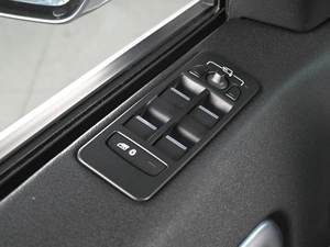 Внедорожник Land Rover Discovery Sport 2017 года, 2239000 рублей, Ростов-на-Дону