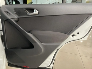 Внедорожник Volkswagen Tiguan 2014 года, 1147000 рублей, Солонцы
