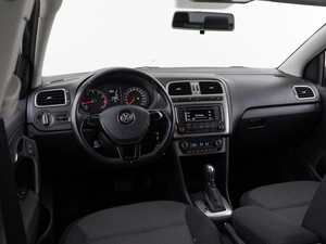 Седан Volkswagen Polo 2017 года, 1199077 рублей, Москва