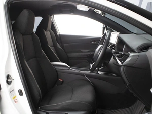 Внедорожник Toyota C-HR 2018 года, 1780000 рублей, Омск