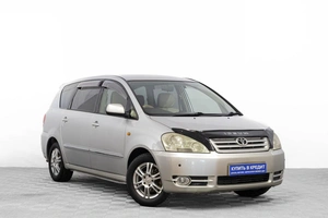 Минивэн Toyota Ipsum 2001 года, 919000 рублей, Барнаул