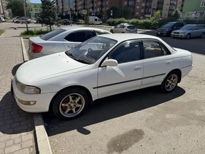 Седан Toyota Carina 1994 года, 200000 рублей, Красноярск