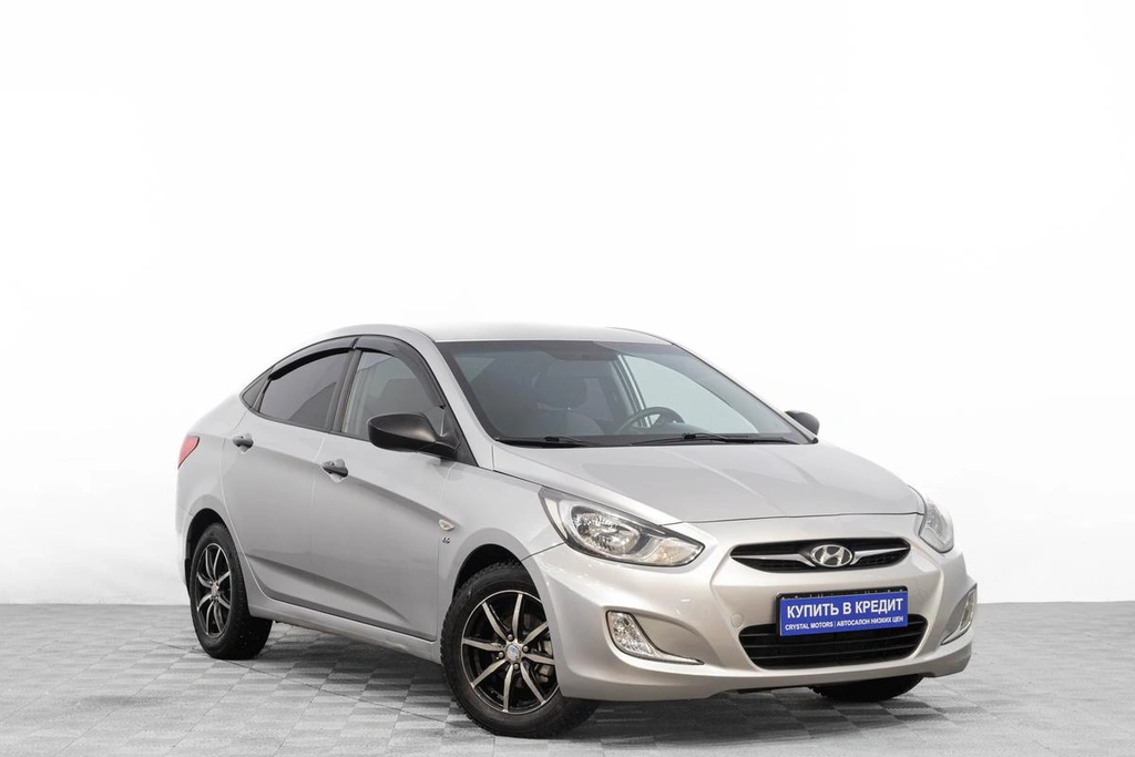 Седан Hyundai Solaris 2014 года, 999000 рублей, Барнаул