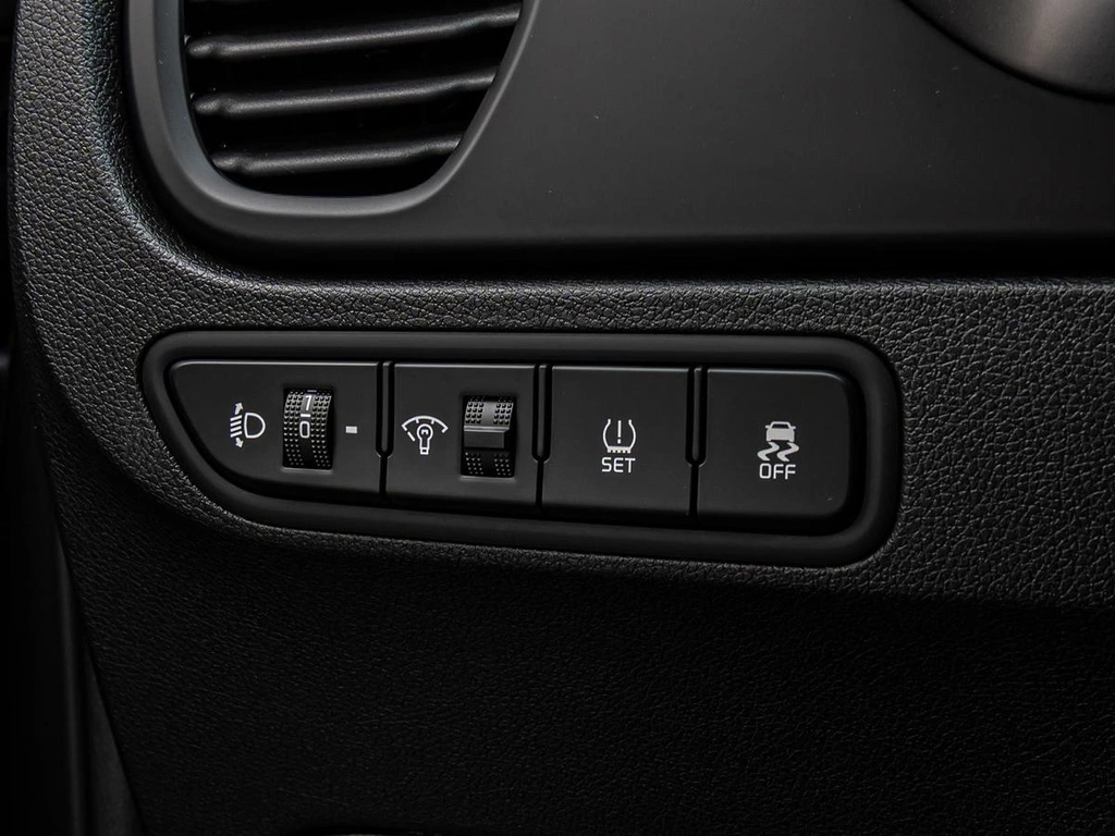 Седан Kia Rio 2021 года, 1870000 рублей, Краснодар