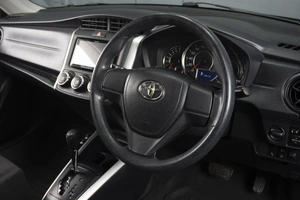 Универсал Toyota Corolla Fielder 2019 года, 1730000 рублей, Омск