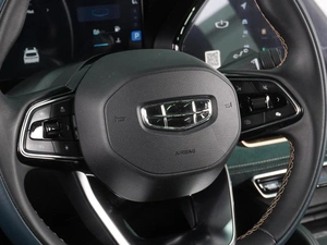 Внедорожник Geely Monjaro 2023 года, 3479000 рублей, Воронеж