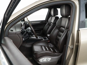 Внедорожник Porsche Macan Turbo 2014 года, 2877077 рублей, Москва