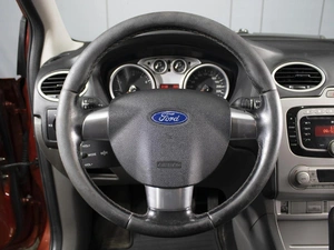 Хетчбэк Ford Focus 2009 года, 680000 рублей, Омск