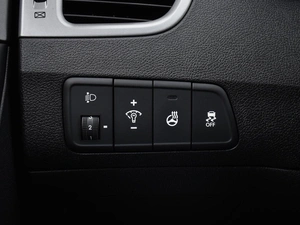 Седан Hyundai Elantra 2015 года, 1230000 рублей, Краснодар