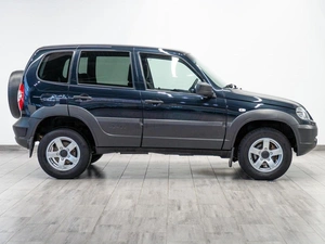 Внедорожник Chevrolet Niva 2019 года, 979000 рублей, Саратов