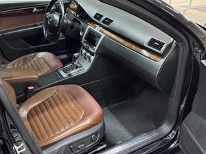 Седан Volkswagen Passat 2013 года, 1197000 рублей, Красноярск