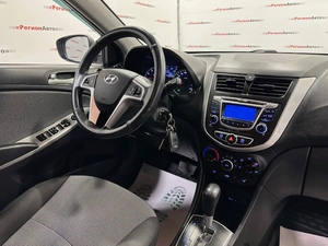 Хетчбэк Hyundai Solaris 2013 года, 865000 рублей, Красноярск