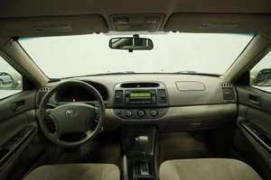 Седан Toyota Camry 2005 года, 900000 рублей, Курск