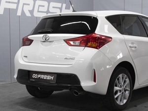 Хетчбэк Toyota Auris 2015 года, 1599000 рублей, Омск