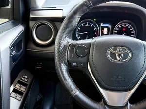 Внедорожник Toyota RAV4 2016 года, 2200000 рублей, Уфа