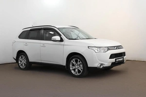 Внедорожник Mitsubishi Outlander 2012 года, 1312000 рублей, Орёл