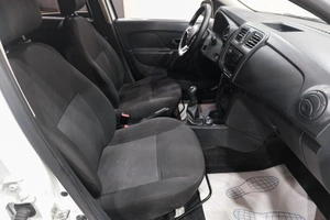 Седан Renault Logan 2019 года, 749000 рублей, Новокузнецк