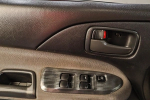 Седан Mitsubishi Lancer 2004 года, 299000 рублей, Челябинск