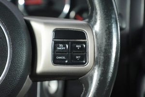 Внедорожник Jeep Compass 2011 года, 1199000 рублей, Новосибирск
