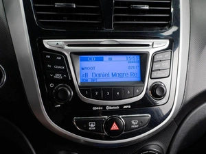 Хетчбэк Hyundai Solaris 2013 года, 919000 рублей, Тюмень