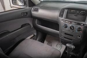 Универсал Toyota Succeed 2005 года, 589000 рублей, Томск