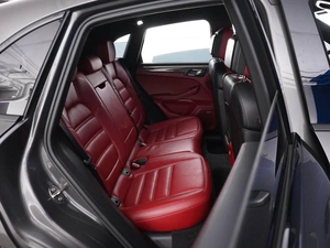 Внедорожник Porsche Macan Turbo 2014 года, 2699982 рублей, Москва