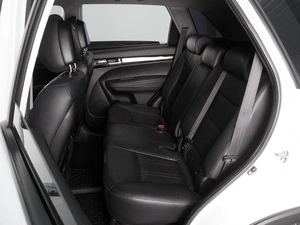 Внедорожник Kia Sorento 2015 года, 2050000 рублей, Красный Пахарь