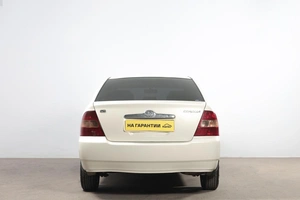 Седан Toyota Corolla 2002 года, 399000 рублей, Новосибирск
