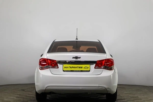 Седан Chevrolet Cruze 2010 года, 519000 рублей, Пермь