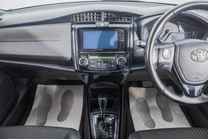 Универсал Toyota Corolla Fielder 2015 года, 1579000 рублей, Барнаул