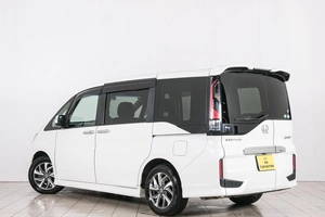 Минивэн Honda Stepwgn Spada 2015 года, 2049000 рублей, Красноярск