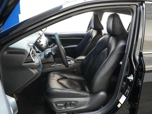 Седан Toyota Camry 2019 года, 2646434 рублей, Москва