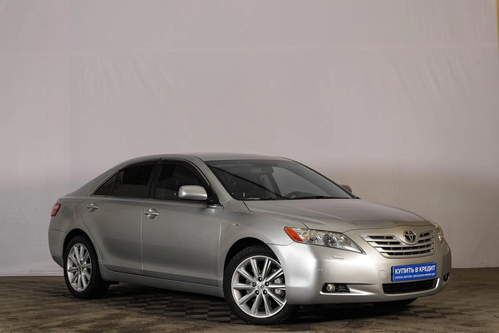 Седан Toyota Camry 2006 года, 1299000 рублей, Тюмень