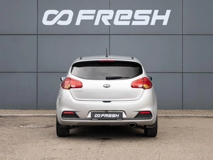 Хетчбэк Kia Ceed 2013 года, 965000 рублей, Краснодар