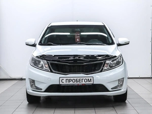 Седан Kia Rio 2012 года, 1000000 рублей, Красноярск