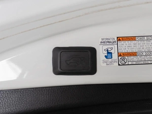 Внедорожник Toyota RAV4 2015 года, 2320000 рублей, Тюмень