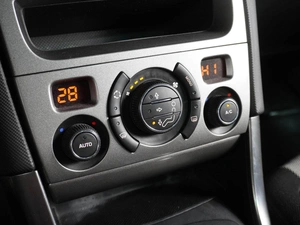 Хетчбэк Peugeot 308 2010 года, 629000 рублей, Воронеж