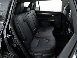 Внедорожник Toyota Highlander 2026 года, 5880046 рублей, Москва