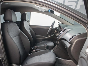 Седан Hyundai Solaris 2014 года, 830000 рублей, Омск