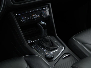 Внедорожник Volkswagen Tiguan 2018 года, 2613040 рублей, Москва