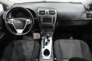 Седан Toyota Avensis 2012 года, 1529000 рублей, Новокузнецк