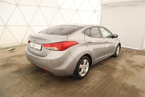 Седан Hyundai Elantra 2012 года, 990000 рублей, Обнинск