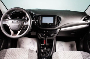 Седан ВАЗ (LADA) Vesta 2017 года, 799000 рублей, Сургут