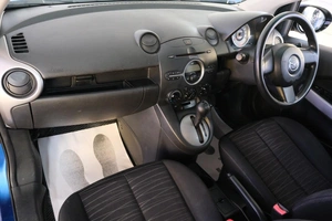 Хетчбэк Mazda Demio 2007 года, 599000 рублей, Омск