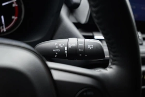 Внедорожник Toyota RAV4 2021 года, 3649000 рублей, Ульяновск