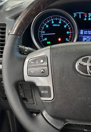 Внедорожник Toyota Land Cruiser 2010 года, 3400000 рублей, Красноярск
